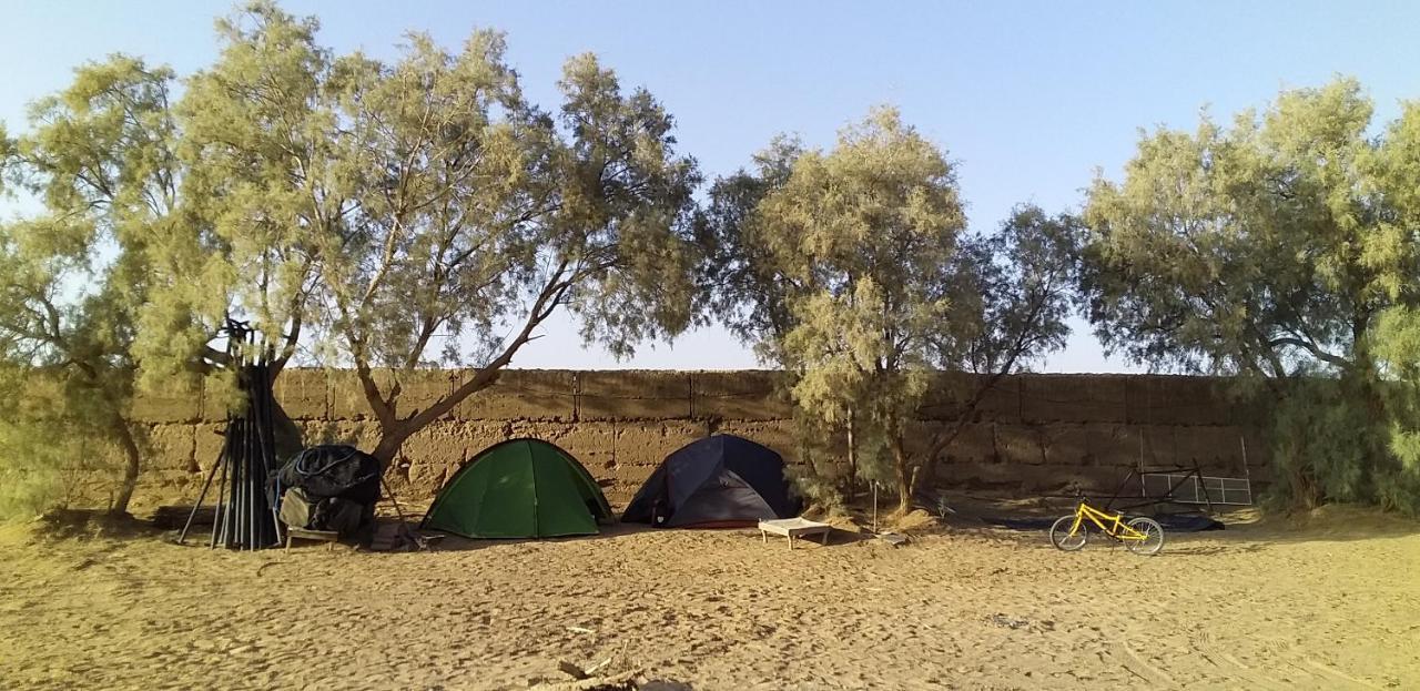 Auberge Camping La Khaima Мерзуга Экстерьер фото